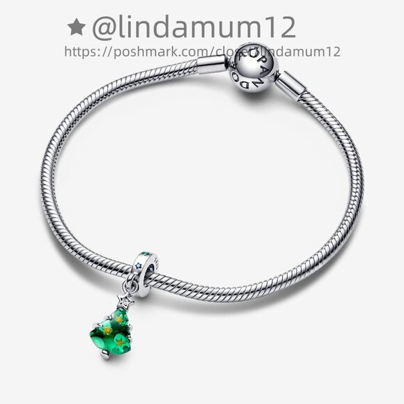 Pandora Sparkling Christmas Tree Dangle Charm - Picture 3 of 5